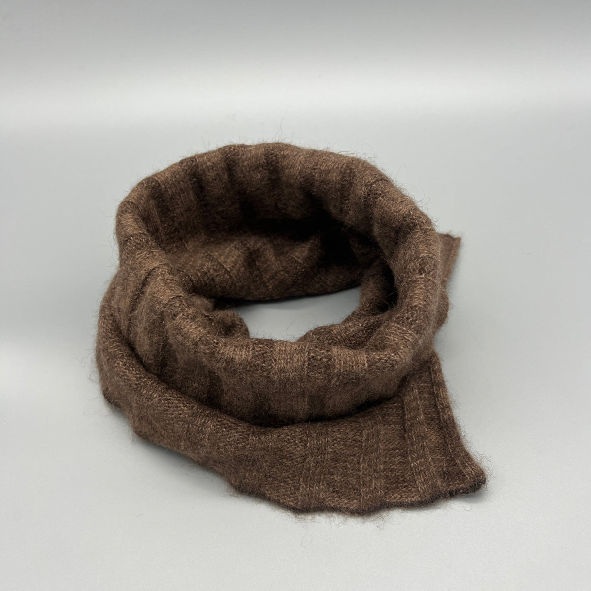 Loop aus 100% Soft-Yakwolle – Natur, Ungefärbt
