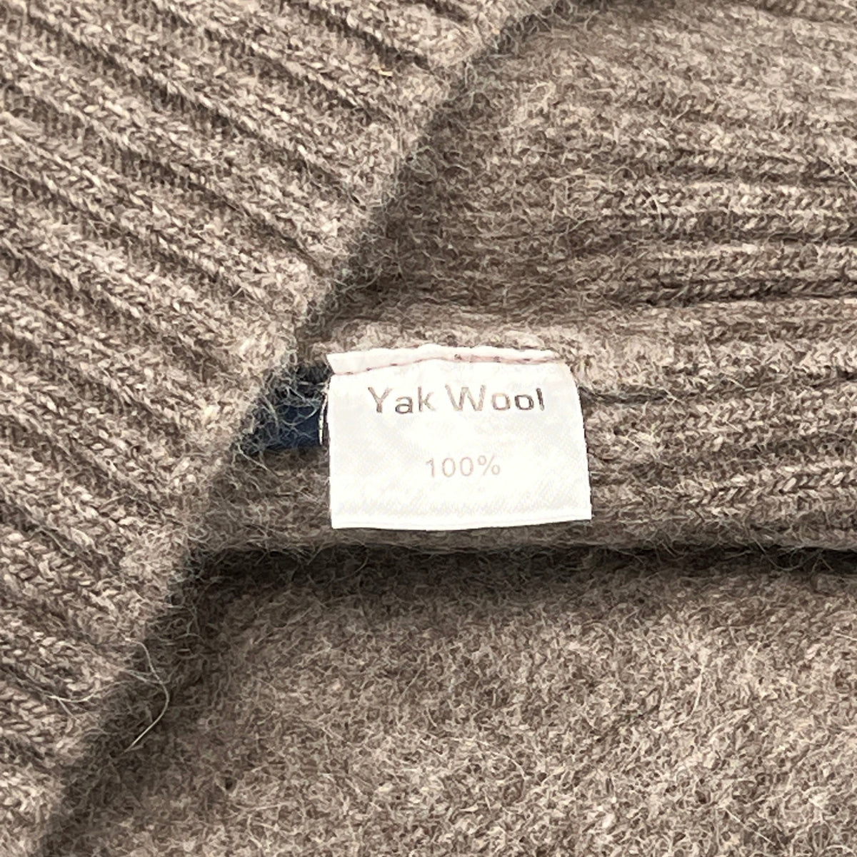 Nierenwärmer & Loop aus 100% Soft-Yakwolle